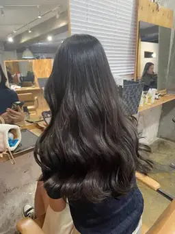 📣就活応援📣黒染めなしで自然な暗髪に導く✨暗髪カラー＋頭の血行促進スパ❤︎