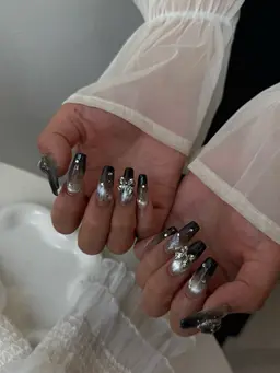 【TikTok撮影OKな方のみ】持ち込みデザイン￥11,000（オフ込み、長さだし込み、パーツ付け放題）