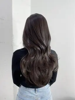 【u25限定🈳】レイヤーカット、艶トリートメント付✨️