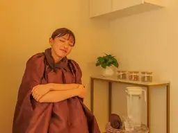 【発汗作用で美肌効果増★】よもぎ蒸し45分＋REVI陶肌ハーブピーリング9900円