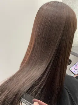 【自然なストレートしたい方オススメ】低ダメージナチュラル髪質改善ストレート+デザインカット