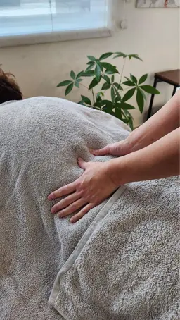 【全身もみほぐし＋ヘッド＋オイルフット100分】足先から頭の先までスッキリ✨肩こり・首こりに🌿