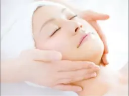 フェイシャル　リンパドレナージュ