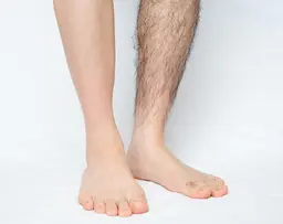 【メンズヒザ下脱毛】面倒なお手入れはもう不要♪新規限定!コース無しの都度払い☆しかも低価格で気軽に通えます♪