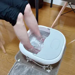 【足冷え・むくみ・疲れ】アロマエッセンシャルオイル入りバブルフットバス15分