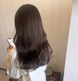 《トリートメント 🫧》　　　　　　　　　　　　　　　　全体ワンカラー➕内部補修2stepトリートメント✨