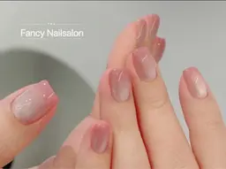 JRネイリスト二級資格　マグネット＋カラーグラデーション✨2級資格持ち　口コミ禁止❗️ オフ代別途980円