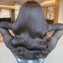 ミニモ限定価格✂️❣️カット(ボブorレイヤーのみ)➕カラー➕Aujuaトリートメント