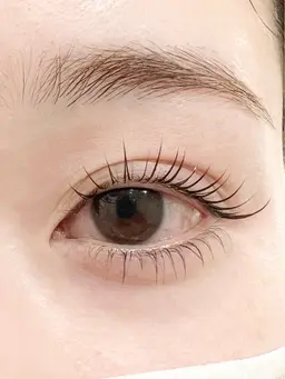 【ダメージレス✨潤い上下まつげパーマ(ケア付き)】8800円