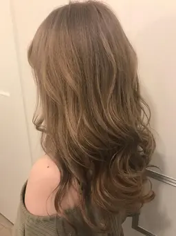 4月限定✨人気No.1✨【日本No. 1カラーで💓あざと可愛い女子に💓色持ち抜群✨】イルミナカラー+トリートメント