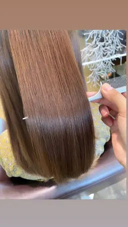 大人気!髪質改善うるさらトリートメント¥7,050→¥5,500