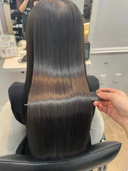 🌸【4月キャンペーン】カラー➕プレミアムULTOWA髪質改善水素トリートメント➕マイクロバブル（ホームケア付き）