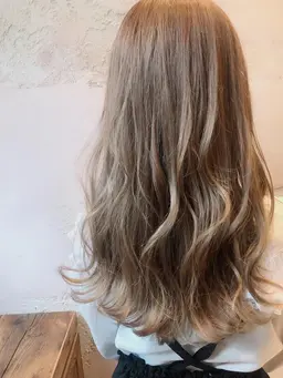 ミニモ限定🎊垢抜けたい方へのブリーチ込みのダブルカラー❤️可愛く垢抜けたい方😍