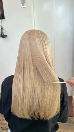 【「予約リクエスト」でのみ受付中】 ケアブリーチありWカラー🎀　　⚠️根元2​〜​3ヶ月リタッチの方優先！