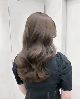 【 🌸春の透明感カラー🌸 】ブリーチ無しダブルカラー🫧赤み消し＋内部補修トリートメント