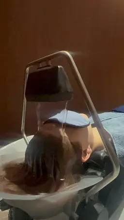 極上ヘッドスパ＋頭浸浴・オリジナルシャンプートリートメント　¥11980→