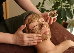 剥離なしハーブピーリング＋頭蓋骨矯正　6種類の漢方成分配合🌿ニキビ,ニキビ跡,シミ,毛穴,黒ずみ,くすみ,たるみ