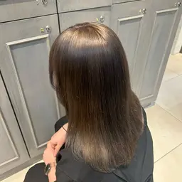 【期間限定☘️】ダブルカラー（1回ブリーチ込み）＋髪質改善トリートメント　¥10000