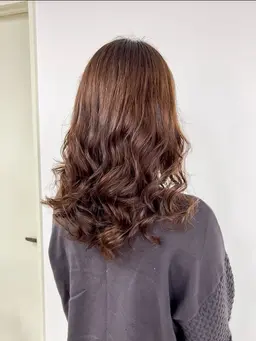 コテ巻き風ケアパーマ+カット+Varijoie esTr￥23650→￥16500