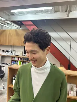 ［メンズカット+外国人風パーマ］¥16,500→¥9,900