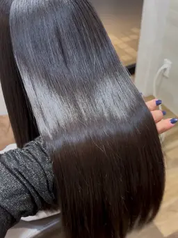 【4,5月限定】梅雨対策！毛先カット+髪質改善ストレート+トリートメント ¥22550→¥15400