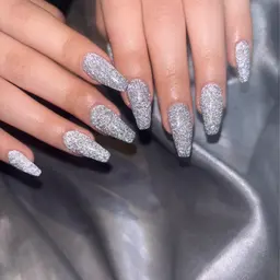 他店オフ込み　キラキラ💎フラッシュ📸10本ネイルコース