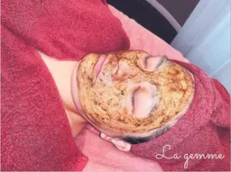 MIDORIハーブピーリング🌿ふわふわもちもちのやみつきトリートメント。毛穴、肌質、ニキビ等お悩みの方に🤍🤍