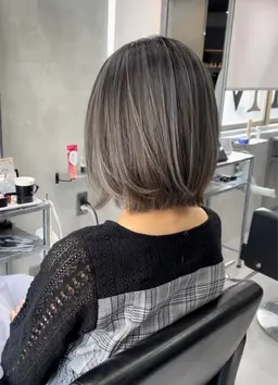 白髪ぼかしカラー＋カット🎨🤍