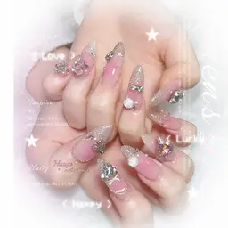 持ち込みゴージャスデザインゴ   テゴテネイル / 韓国ネイル / ワンホンネイル / スカルプネイル