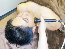 小顔EMSフェイシャル 1回¥8,000