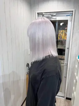 【黒染めを明るくしたい方限定✨】ダメージさせない✨エフェクトケアブリーチ2回＋透明感ケアカラー＋内部補修トリートメント✨