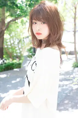 外国人風透明感カラー＋クイックトリートメント6980円、土日祝日または平日17時以後のご来店＋2000円