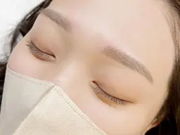 2回目以降【アイブロウ】定番MENU🌟🫶🏻美眉スタイリング[眉毛wax/メイク込]¥4980