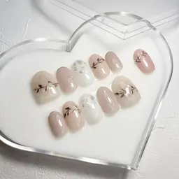 成人式・結婚式・前撮り用や普段使いのオーダーチップnail ⃟5000円〜(デザインによります🙇)採寸など全て込々❤︎