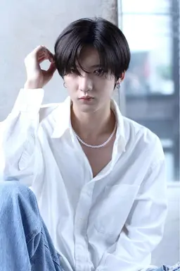 ミニモ学割🔥【2回目以降の学生のお客様】🔥メンズ似合わせカット➕毛髪補修トリートメント➕ヘアセット