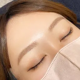 デビュー記念クーポン!人気の美眉スタイリング