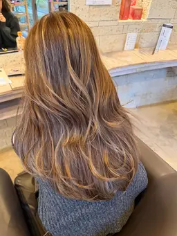 ❄️【オシャレ女性必見！】カット+デザインカラー(インナーorハイライト)+2stepトリートメント