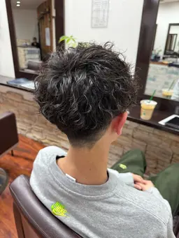 「土日祝」カット＋パーマ スパイラル