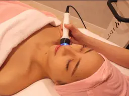 お顔ハイパーナイフ＆彫脳ヘッドセラピー