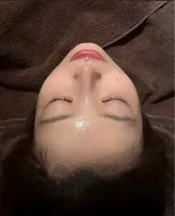 【透明感UP】お顔脱毛+美白パック|くすみ・うぶ毛ケア✨️ホームケアの浸透力up🩷