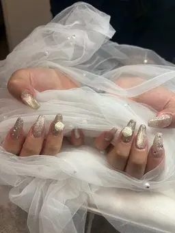 薔薇ネイル♡口コミ投稿でオフ無料