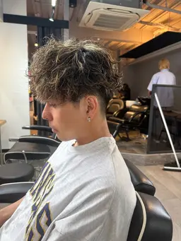 カット＋ハイライトメッシュ＋ツイストスパイラル