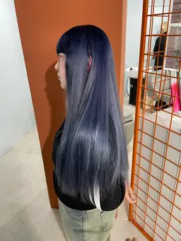 【再来】ブリーチリタッチ(前回から10週間以内)＋カラー＋トリートメント