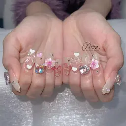 【持ち込み◎】10本デザインコース　やり放題/つけ放題 　¥9980