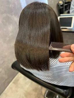 【✨️初回トリートメント無料✨️】カット＋縮毛矯正＋コアミートリートメント