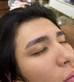 眉パーマ・Wax cut