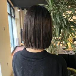 カット＋ハイライトカラー（ブリーチハイライト）