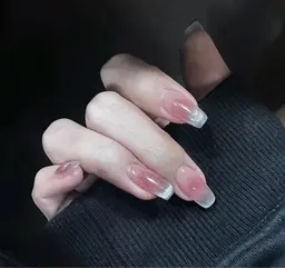 ⭐️【オフ込み】 今大人気★チックマグネットグラテーション、フレンチ