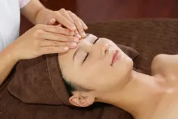 フェイシャルマッサージ(モデリングパック付)[60分]毛穴･保湿ケアのパックでもっと美肌に♡