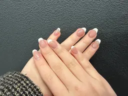 カラーフレンチネイル